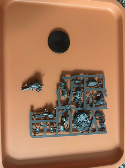 Apothecary Biologis (New on Sprue)