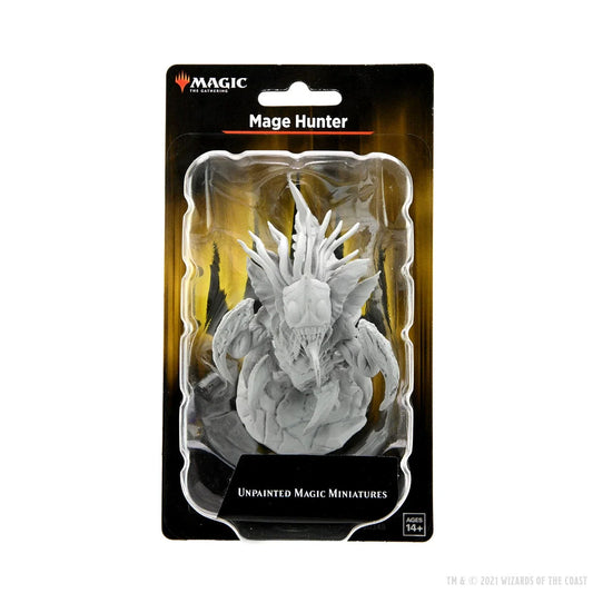 Magic: The Gathering Unpainted Miniatures: Mage Hunter (Unpainted)