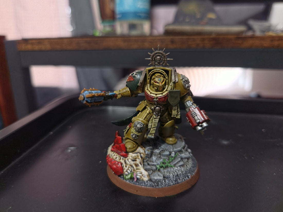Captain in Terminator Armour (Custom Painted) (Assembled)