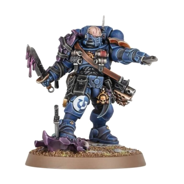 Lieutenant in Phobos Armour (Unpainted) (Assembled) From Warhammer 40k on Wargame Trader